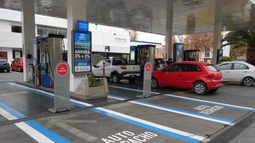 El autodespacho crece en San Juan como opción: al menos ya hay cuatro estaciones con ese servicio El autodespacho crece en San Juan como opción: al menos ya hay cuatro estaciones con ese servicio