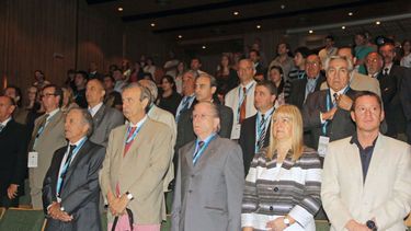 Profesionales internacionales de la salud debaten en San Juan