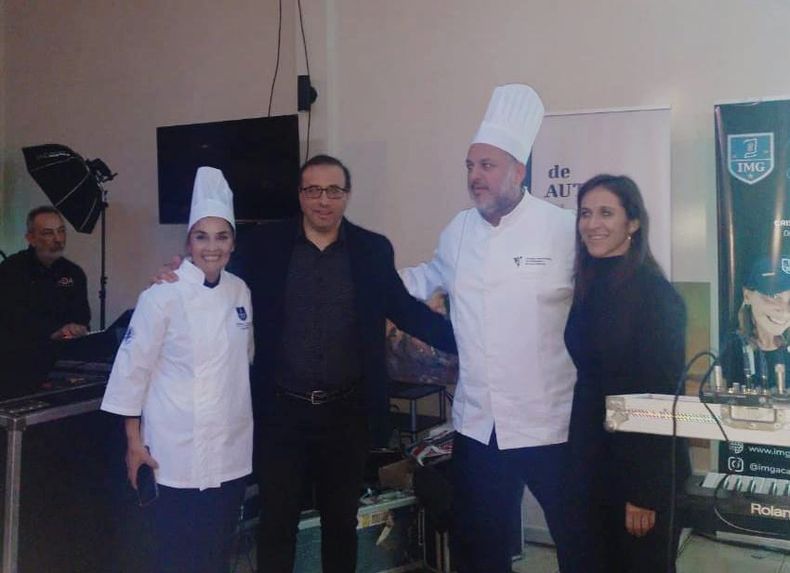 Roberto Juarez, Claudia Grynszpan