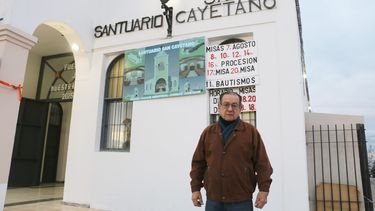Carlos, el fiel guardián del hogar de San Cayetano en Chimbas