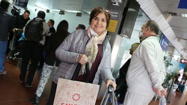 Historias del primer vuelo: desde conocer a un nieto a deleitarse con un ballet