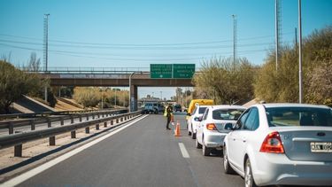 El último día de la Fase 1 en San Juan detuvieron a más de 30 personas en controles callejeros El último día de la Fase 1 en San Juan detuvieron a más de 30 personas en controles callejeros
