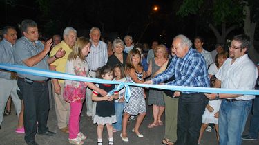 Nuevo pavimento para dos barrios capitalinos