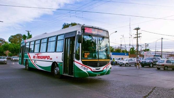 Estrenos en Calingasta: línea de colectivo y delegación del Registro Civil