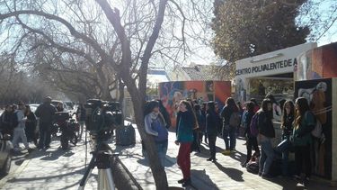 Tras un grave accidente, padres y alumnos del Polivalente exigen medidas de seguridad