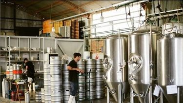 Una conocida cervecería sanjuanina busca personal para ser parte de su bar