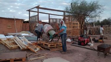 Las primeras casas de los fans del enduro llegaron a Bermejo
