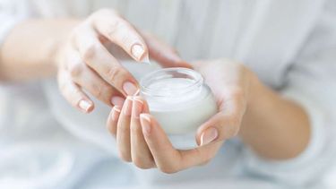 Cómo saber si los cosméticos están autorizados y en buen estado