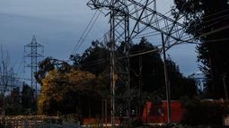 Chile, en alerta: por una falla, el 98% del país se quedó sin luz