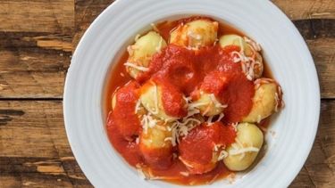 ¿Sos celíaco?: aprovechá el recetario oficial de delicias para cocinar en casa, con sopaipillas y todo