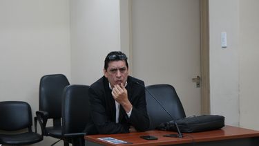 Gustavo de la Fuente, el abogado que está complicado en la Justicia y a la vez preseleccionado para ser defensor oficial. Gustavo de la Fuente, el abogado que está complicado en la Justicia y a la vez preseleccionado para ser defensor oficial.