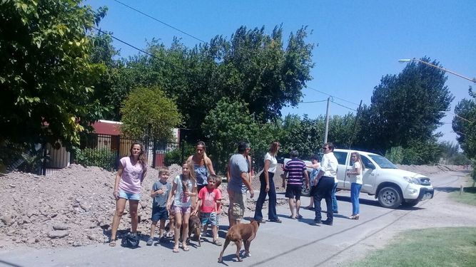 OSSE respondió a vecinos enojados que no podían conectarse a las cloacas