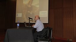 El restaurador Néstor Barrio disertó sobre su trabajo en el Museo de Bellas Artes