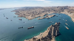 Reino Unido lidera a 40 países que piden a Irán la reapertura incondicional e inmediata del Estrecho de Ormuz