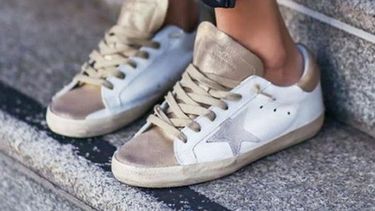 Cómo son las zapatillas que prefiere Juliana Awada