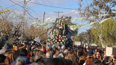 La Fe llevó a miles de fieles hasta Media Agua