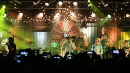 Generaciones cruzadas y puro “cachengue”: la intimidad del show de los Auténticos en San Juan