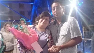 El puente del Cívico sigue dando que hablar: mirá esta propuesta matrimonial