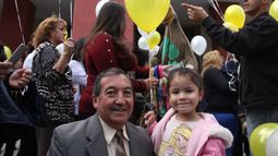 Emoción en una nueva suelta de globos con los más pequeños