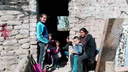 Historias de la villa que se fue: de la cuna de Daiana a las lágrimas de Noemí