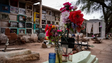 El origen del Día de los Muertos y las prácticas en los cementerios que permiten recordarlos en San Juan