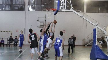 Jáchal y Urquiza se disputan la final