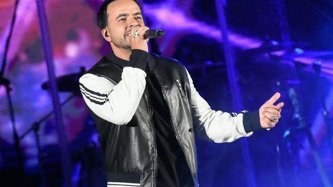 Luis Fonsi hizo vibrar al público en el Predio Costanera
