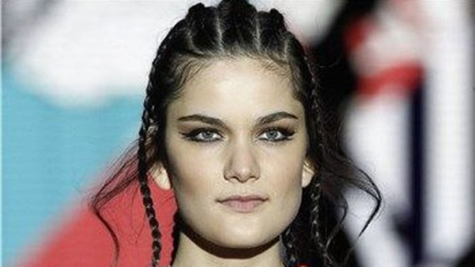 Maquillajes y peinados que llevarás en la primavera-verano 2016