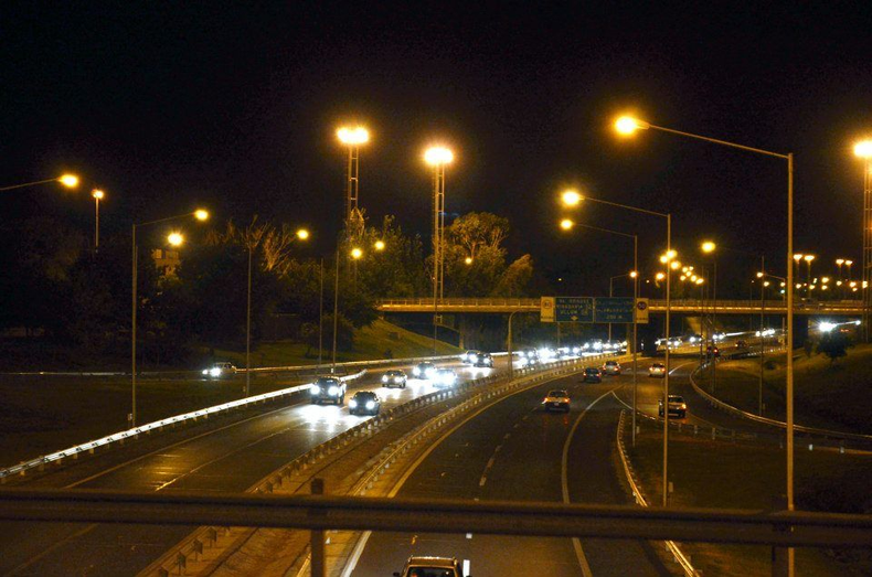 La Avenida de Circunvalación es de las más usadas por los sanjuaninos y turistas porque conecta varios departamentos de San Juan. 