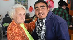 ¡El hogar está de fiesta! 43 abuelos cumplieron años