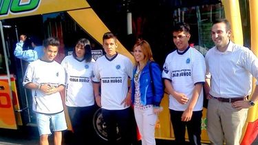 Entregaron indumentaria a alumnos de Chimbas