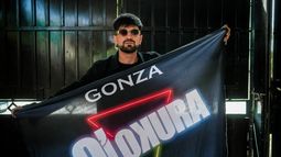 Cinco años de pasión y un abrazo inolvidable: la historia de Gonzalo, fan sanjuanino de QLokura que se hizo viral Cinco años de pasión y un abrazo inolvidable: la historia de Gonzalo, fan sanjuanino de QLokura que se hizo viral