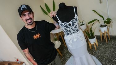 El viaje de Nicolás, de desarmar mochilas para hacer bolsos a vestir a Moria y Pampita