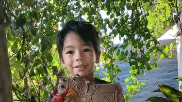 Él es Lorenzo, uno de los nenes que apadrinará un pumita del Faunístico: Estoy emocionado, quiero llorar