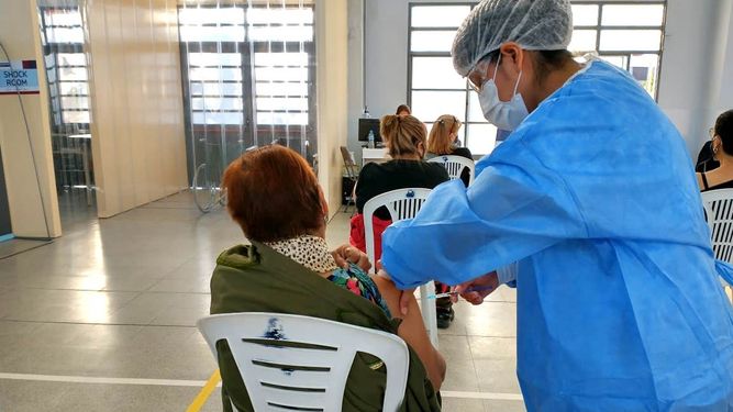 ¿Cuándo vacunan a los mayores de 40 en San Juan?