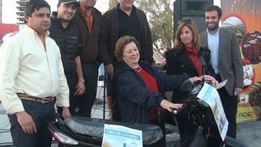 Rawson: La moto y el viaje a Cataratas ya tienen dueñas