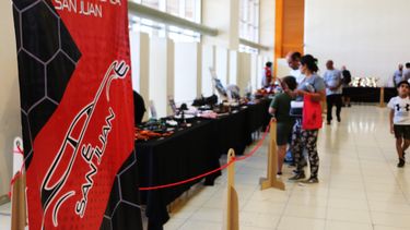 Entre coleccionistas y fanáticos, Locura en Escala San Juan copó la parada en el Centro Cívico