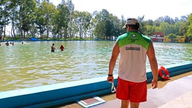 En el Pinar: guardavidas salvaron la vida de una bebé