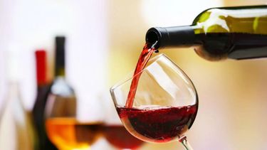 El vino sanjuanino atraviesa un año de contrastes: cae el consumo, y surgen señales inesperadas dentro del mercado. El vino sanjuanino atraviesa un año de contrastes: cae el consumo, y surgen señales inesperadas dentro del mercado.