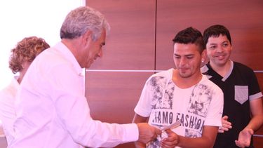 Nuevos oficiales de albañilería capacitados por el Estado