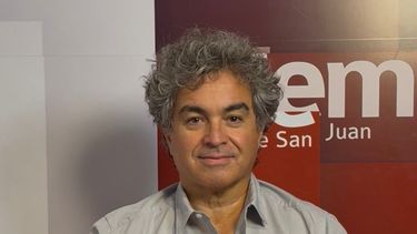 Los esenciales culturales de Marcelo Arancibia: de un libro que interpreta a Shakespeare a la música de Charly García