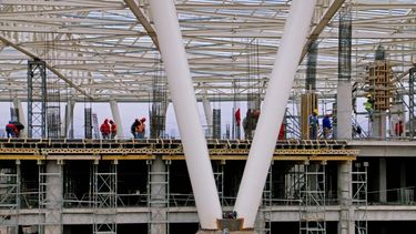 El nuevo gigante deportivo de San Juan ya se acerca a la mitad de su construcción
