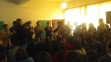 Más de 400 alumnos de Rivadavia beneficiados por el carnet joven