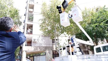 Nuevos semáforos inteligentes en una peligrosa esquina del centro