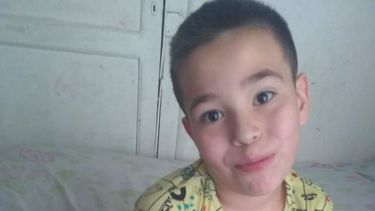 Tiene 11 años, displasia cerebral y necesita una cirugía urgente: venden empanadas para ayudar
