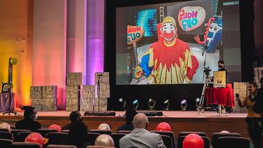 Festejos por el Día del Niño y un saludo especial de una estrella del pop del momento