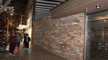 Abrió el casino en el nuevo local a pasos de la Peatonal Rivadavia