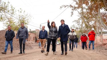 El intendente Baistrocchi se interiorizó de lo que ocurre en la obra de repavimentación de calle Urquiza