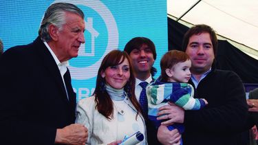 La familia Carrascosa cumplió el sueño de la casa propia