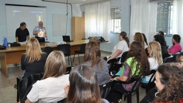 Taller de prótesis y ortesis para profesionales de la salud